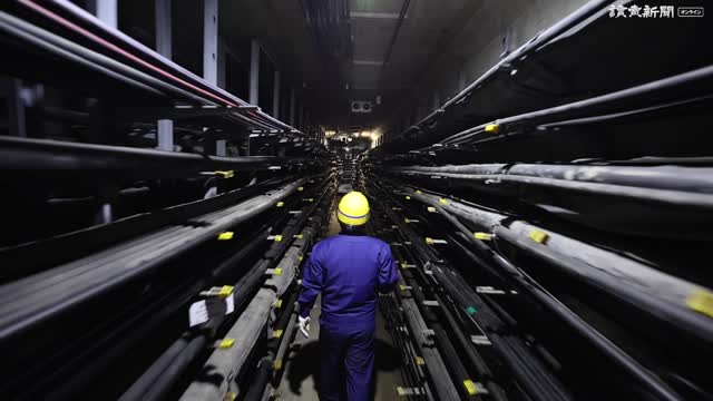 総延長400キロ NTT東の通信用トンネル「とう道」の内部 : 読売新聞
