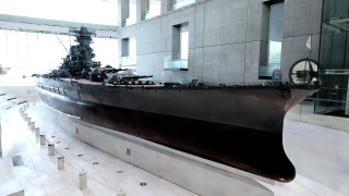 戦艦大和の菊花紋章、スクリュー写真を公開…広島・呉 : 読売新聞